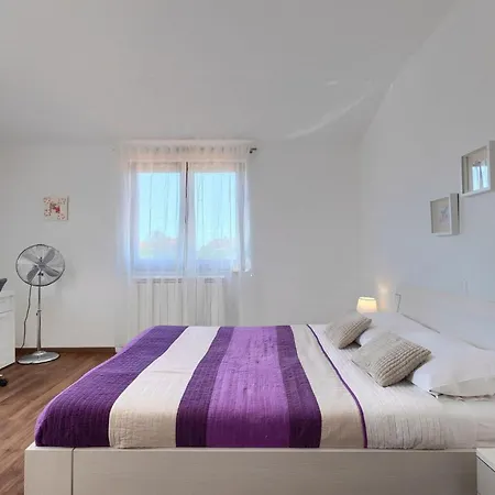 House Leticia Semesterbostad